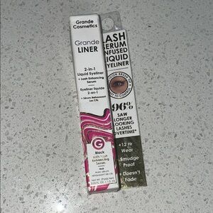 Black Liquid Eyeliner